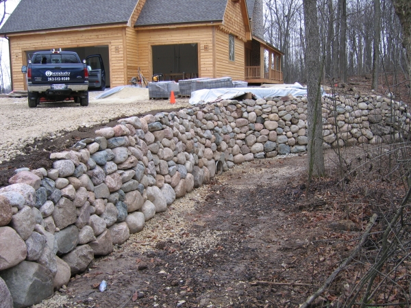 Wisconsin stone retaining wall installation